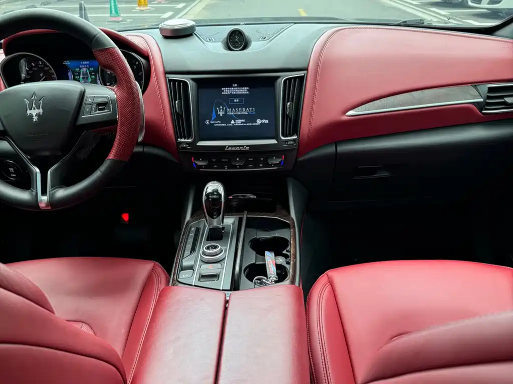 Maserati Levante — миниатюра 12
