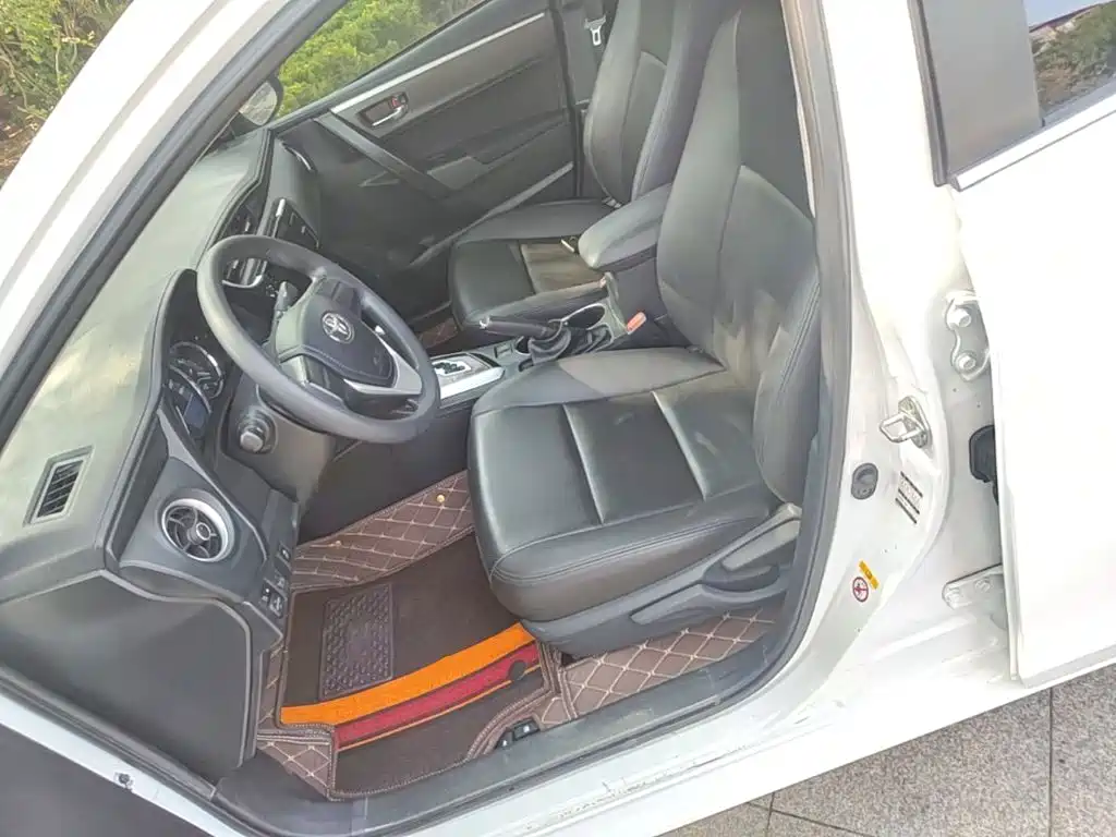 Toyota Corolla — миниатюра 15