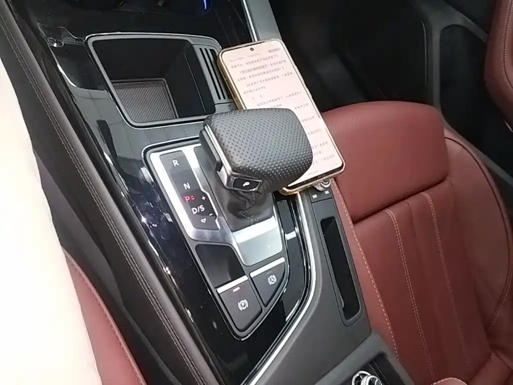 Audi A4L — миниатюра 14