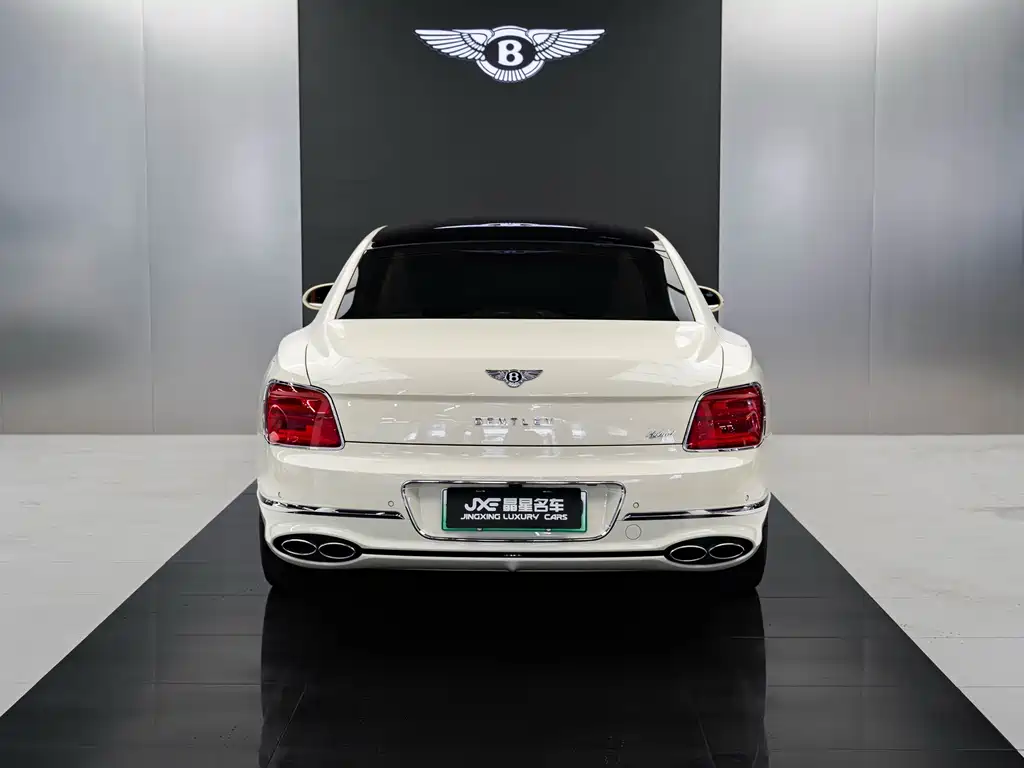 Bentley Flying Spur PHEV — миниатюра 14