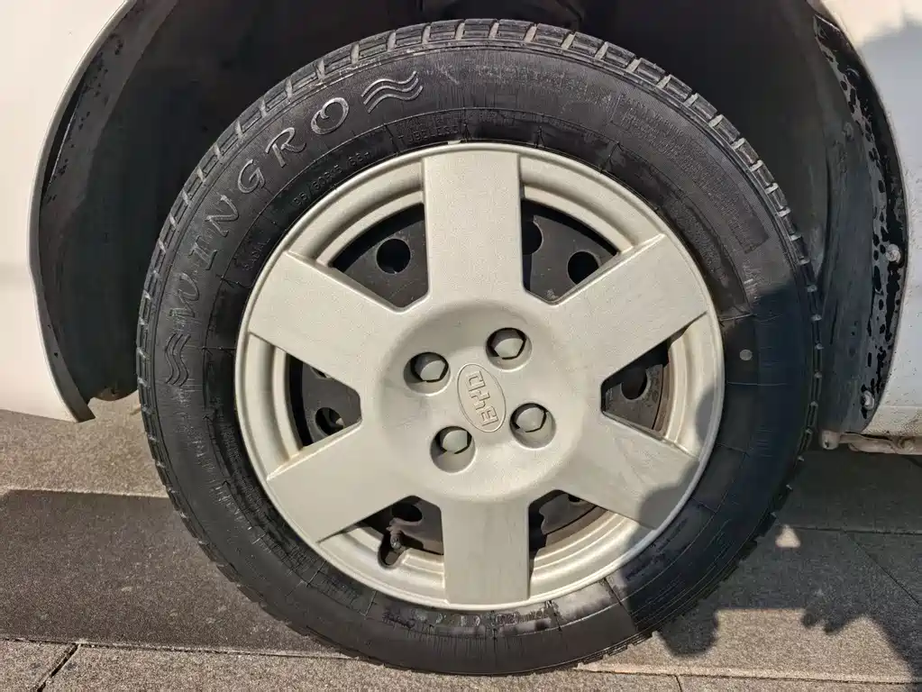 BYD F3 — миниатюра 8
