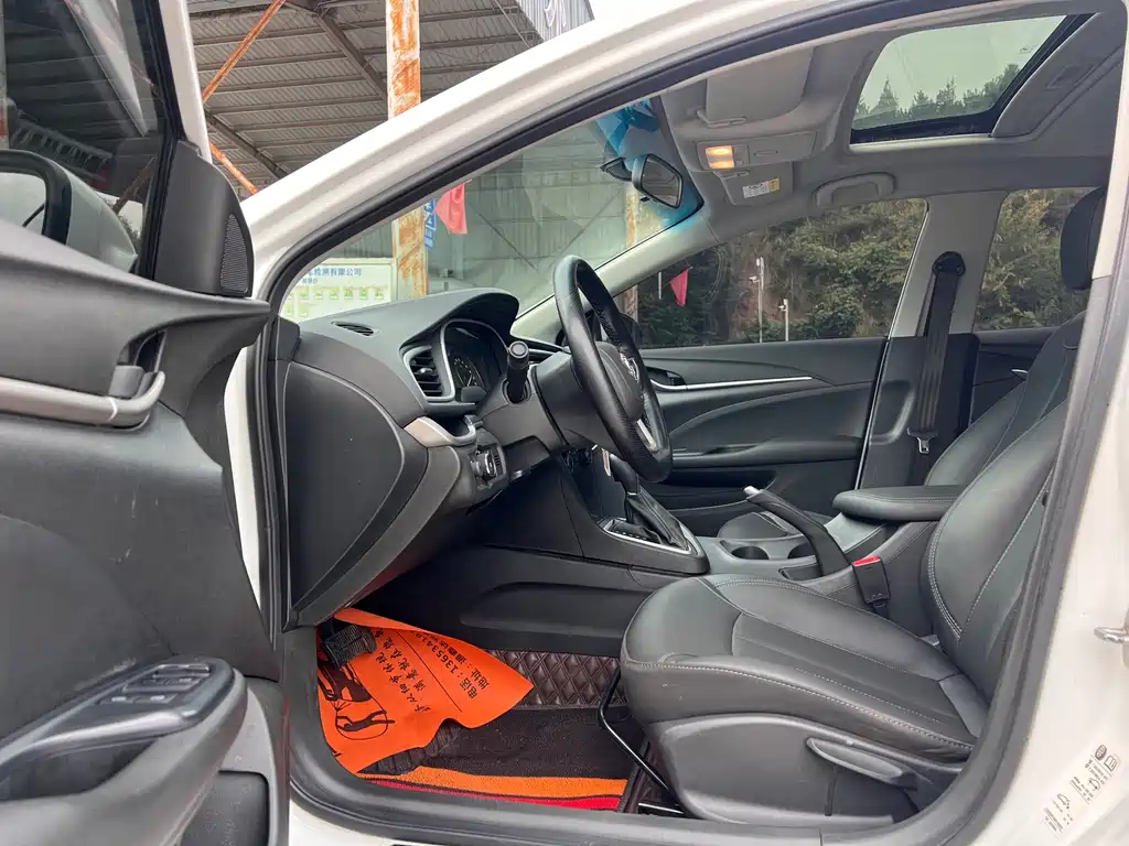 Buick Excelle — миниатюра 8