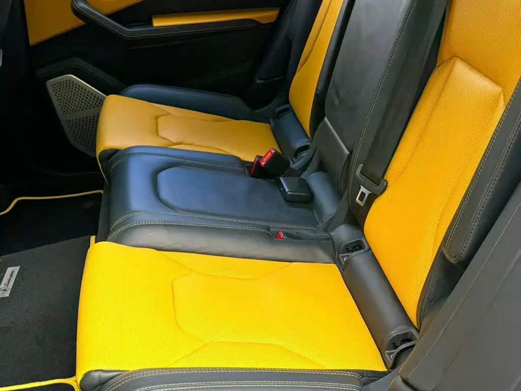 Lamborghini Urus — миниатюра 23