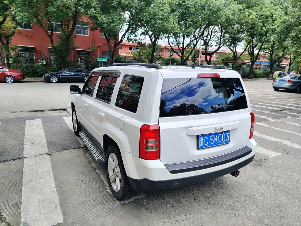 Jeep Patriot — миниатюра 11