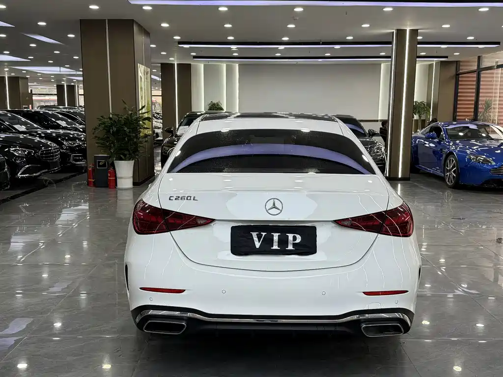 Mercedes-Benz C-Class — миниатюра 8