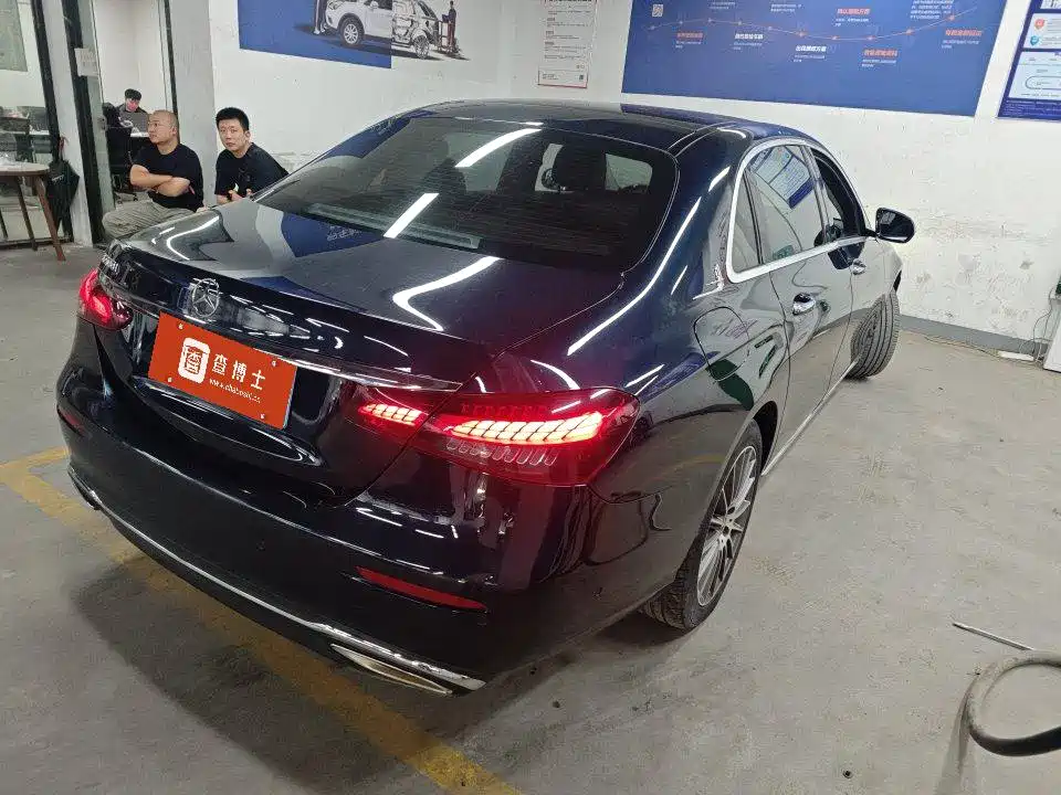 Mercedes-Benz E-Class — миниатюра 3