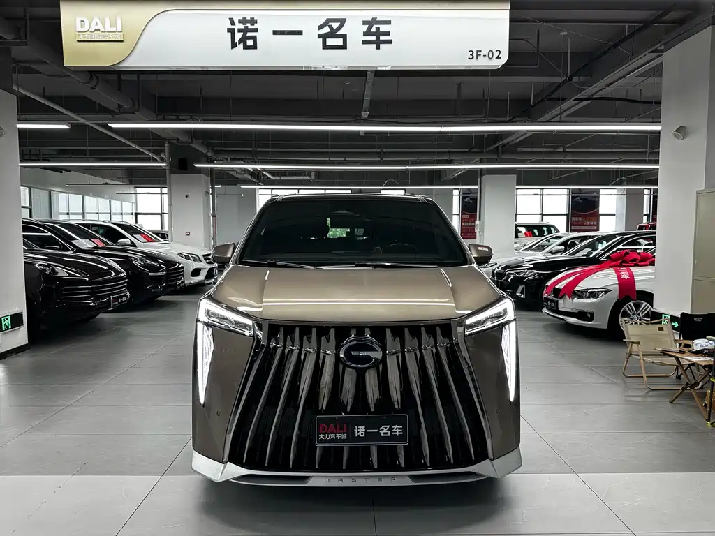 GAC TRUMPCHI M8
