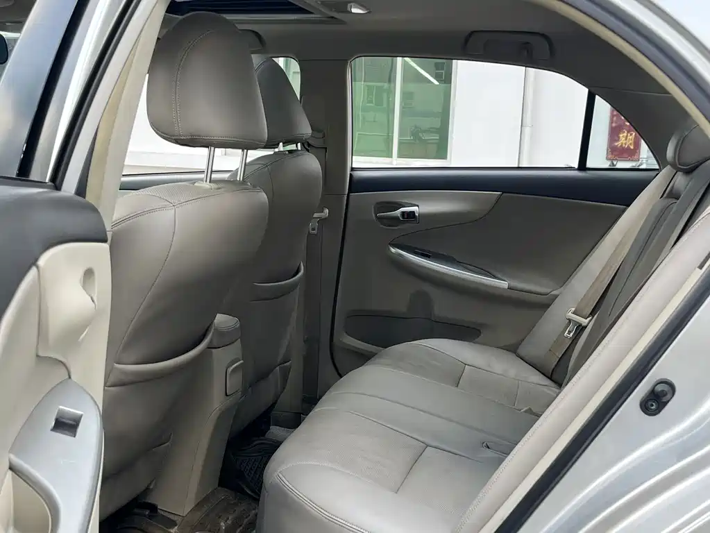 Toyota Corolla — миниатюра 8