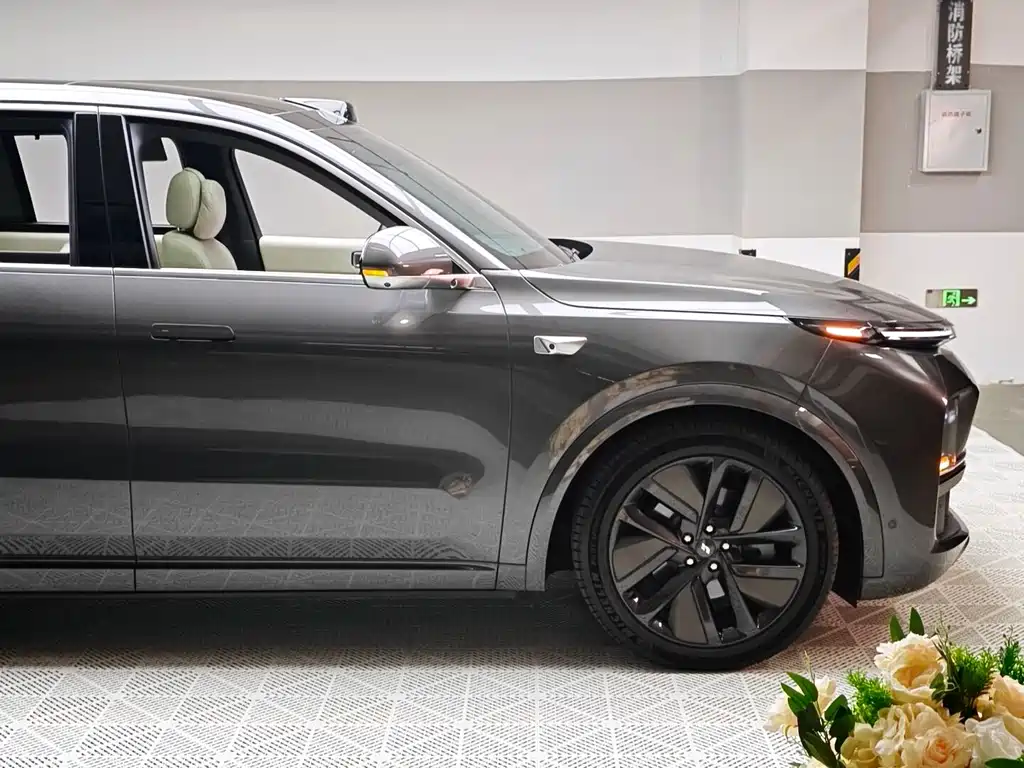 Li Auto Li L9 — миниатюра 9
