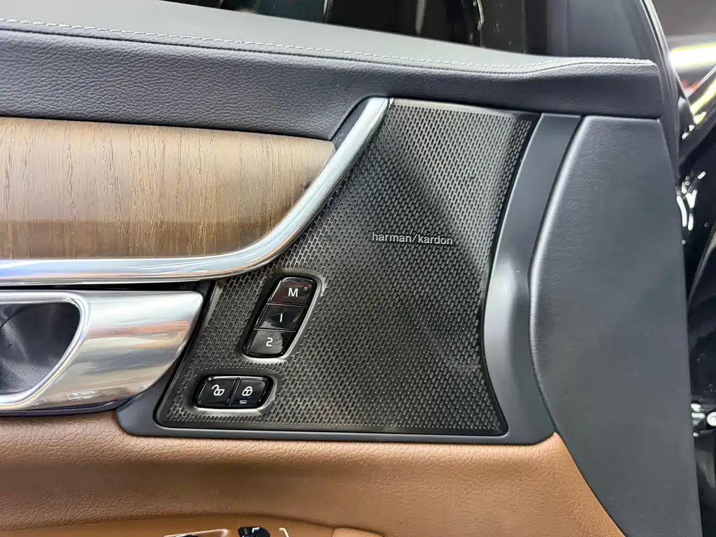 Volvo S90 — миниатюра 20
