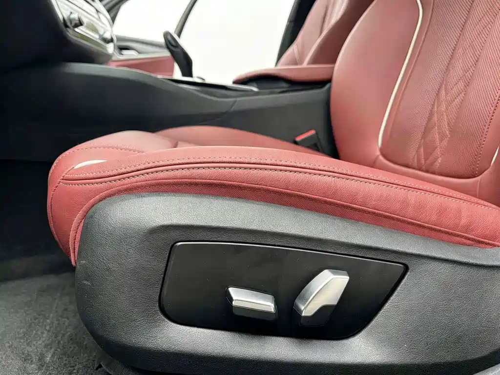 BMW 5 Series — миниатюра 10