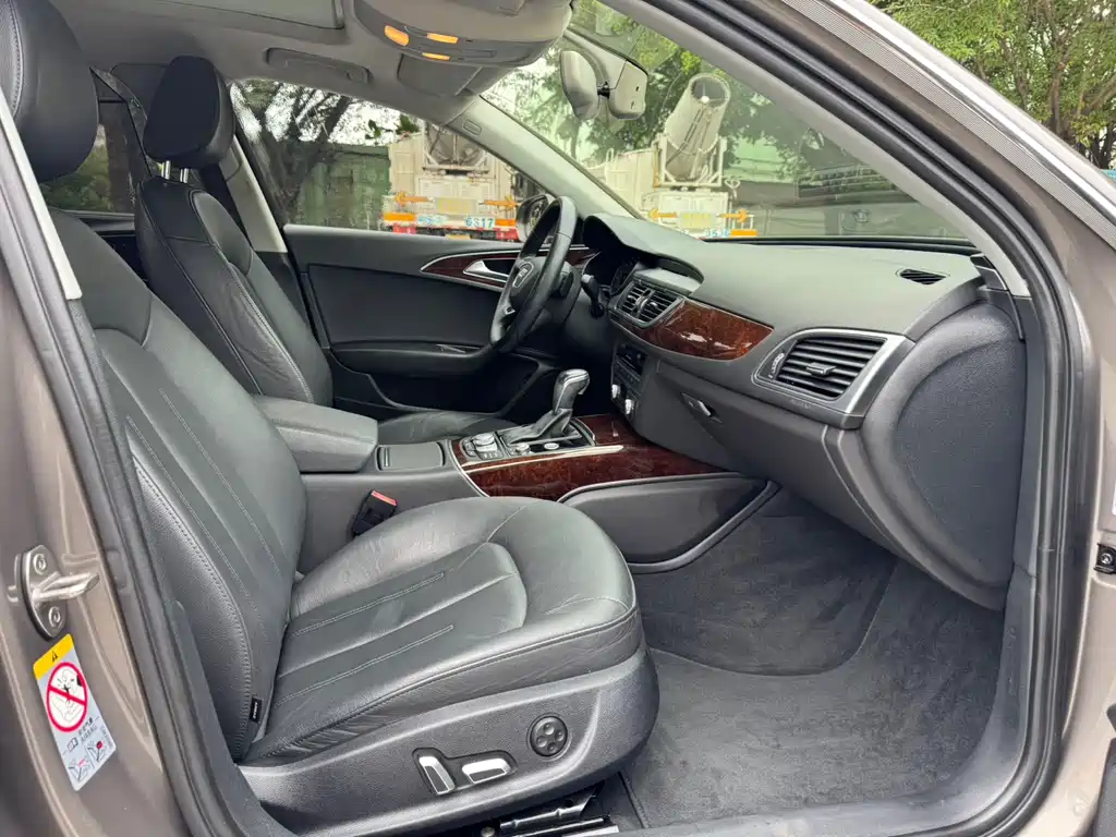 Audi A6L — миниатюра 10