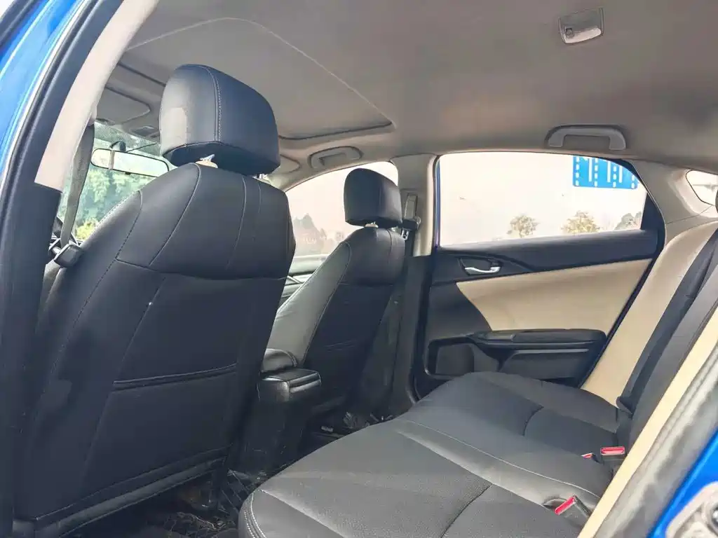 Honda Civic — миниатюра 7