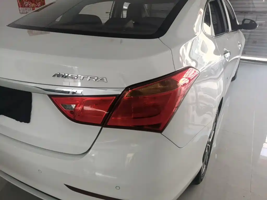 Hyundai Mistra — миниатюра 8