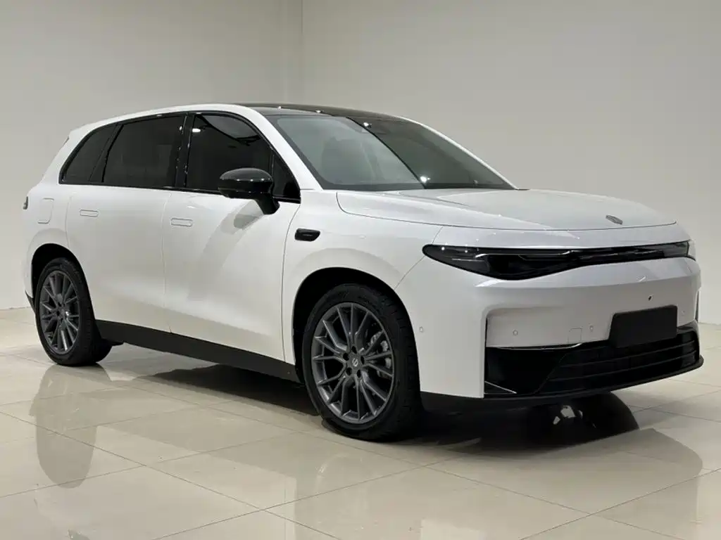 Leapmotor Leapmotor C10 — миниатюра 4