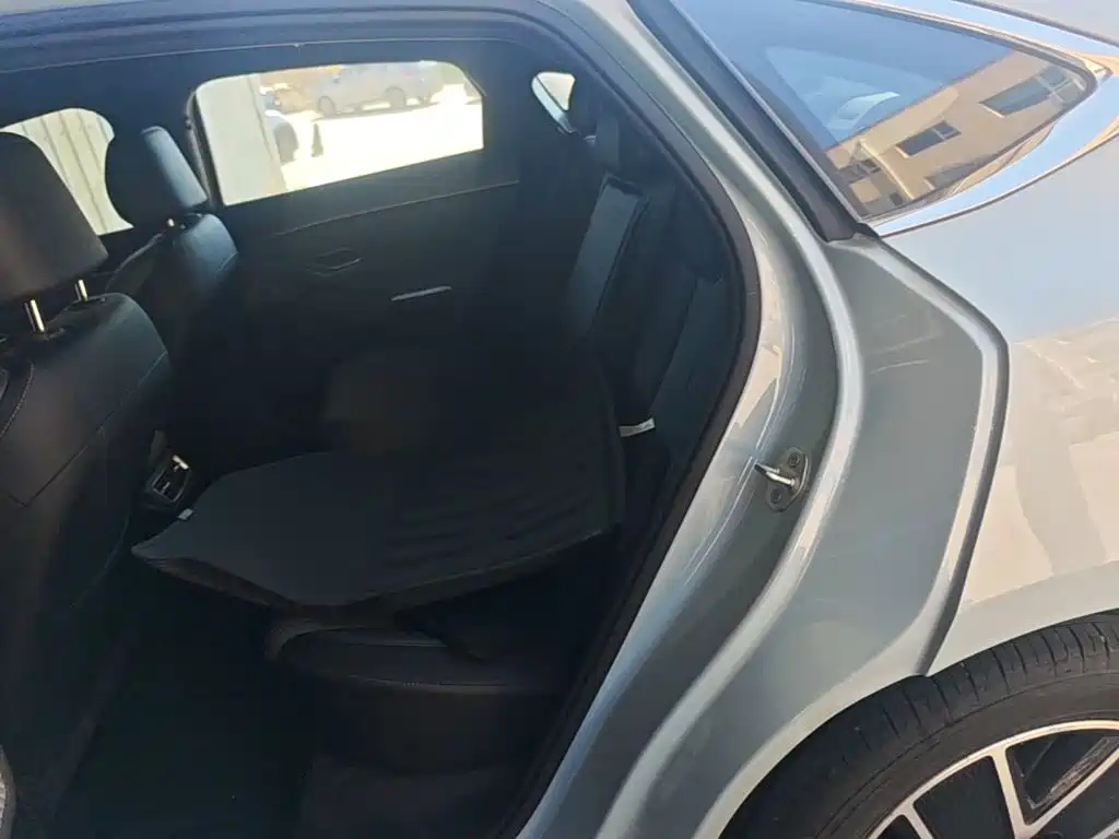 BYD Qin L — миниатюра 17