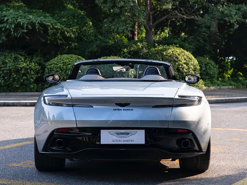Aston Martin DB11 4.0T V8 Volante, фото 4