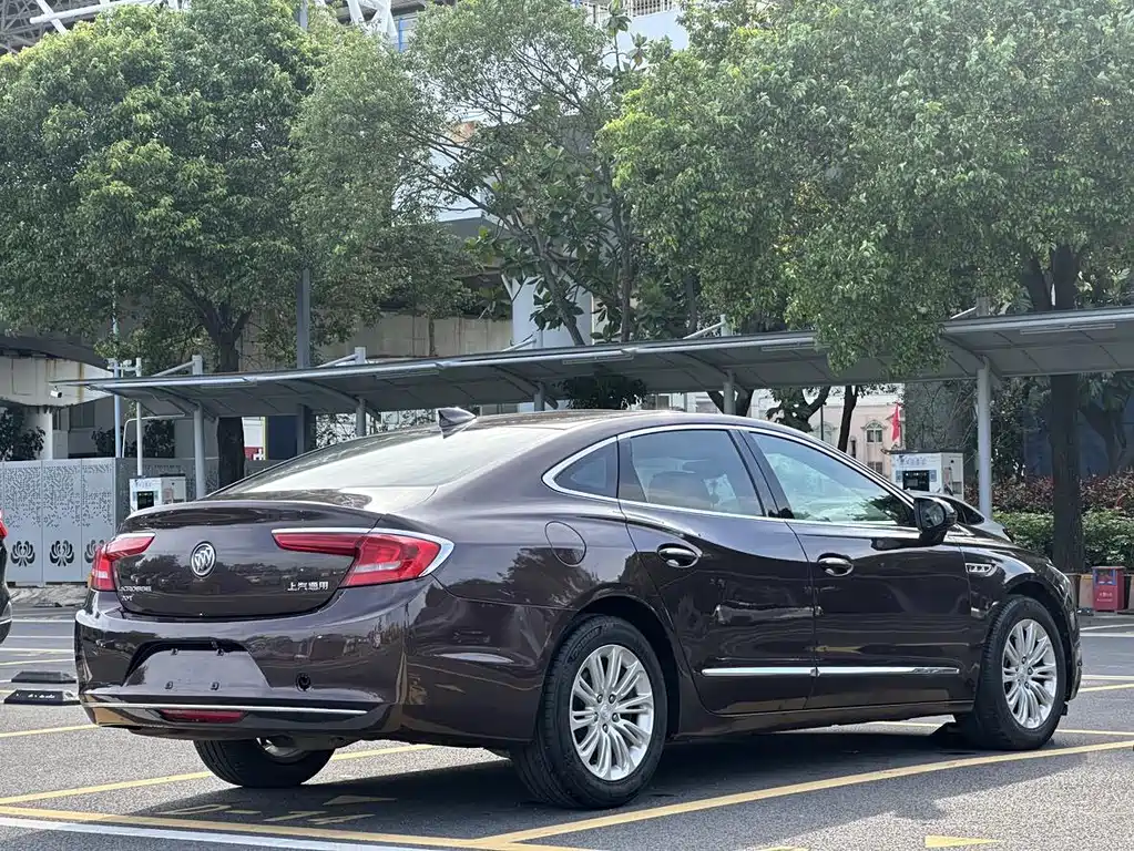 Buick LaCrosse — миниатюра 4