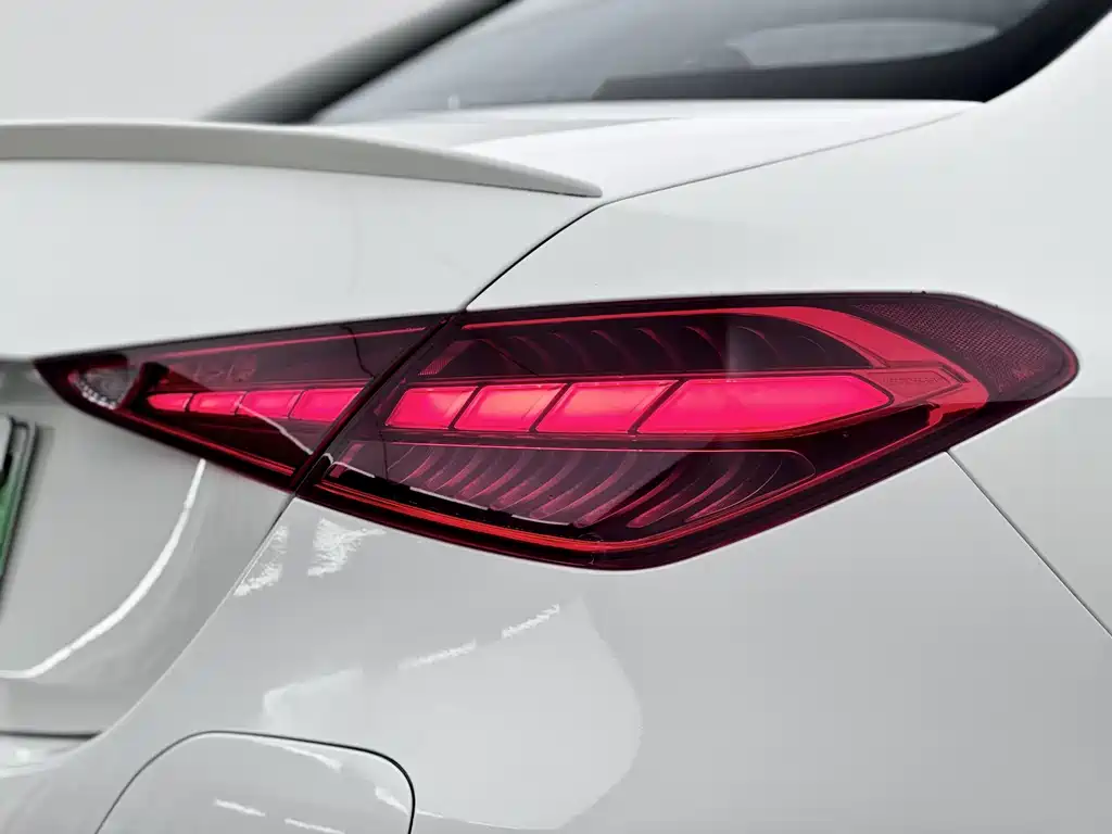 Mercedes-Benz C-Class New Energy — миниатюра 11