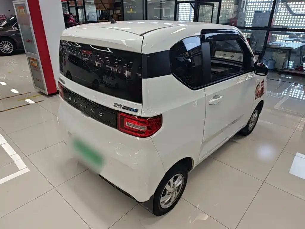 Wuling MINIEV — миниатюра 7