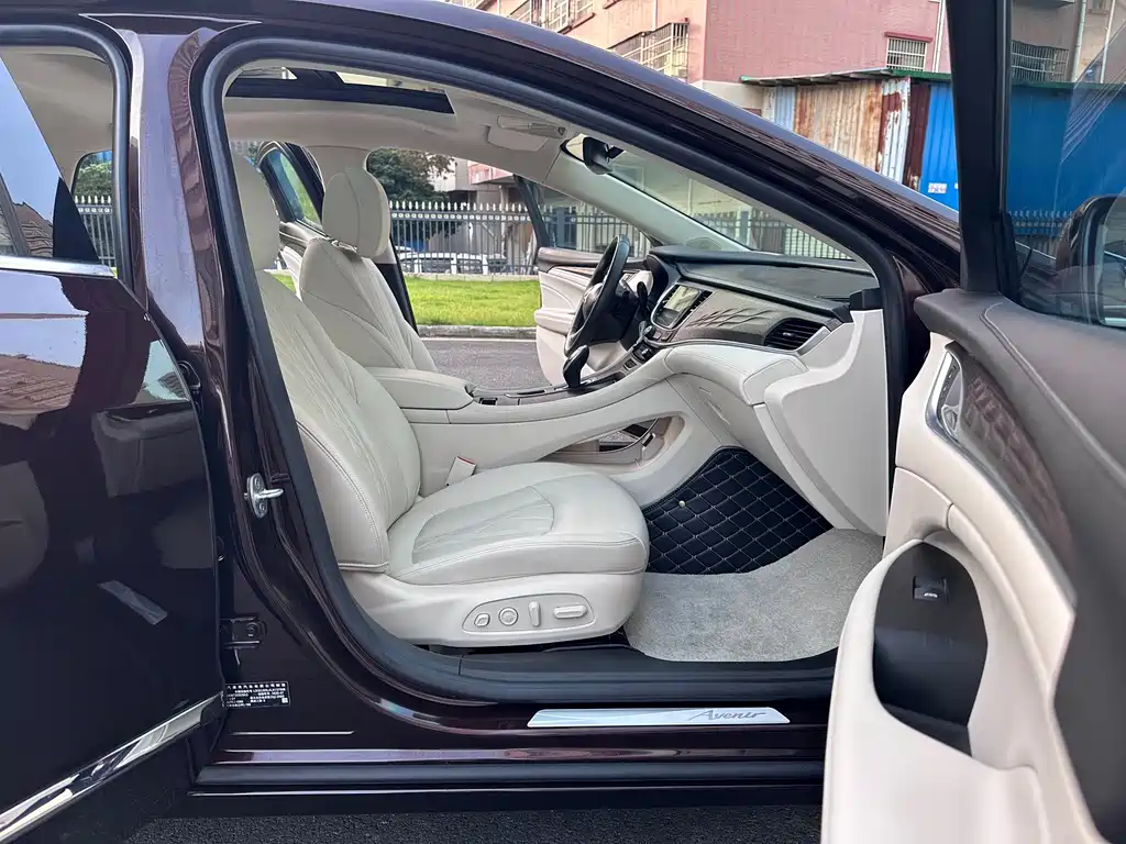 Buick LaCrosse — миниатюра 17