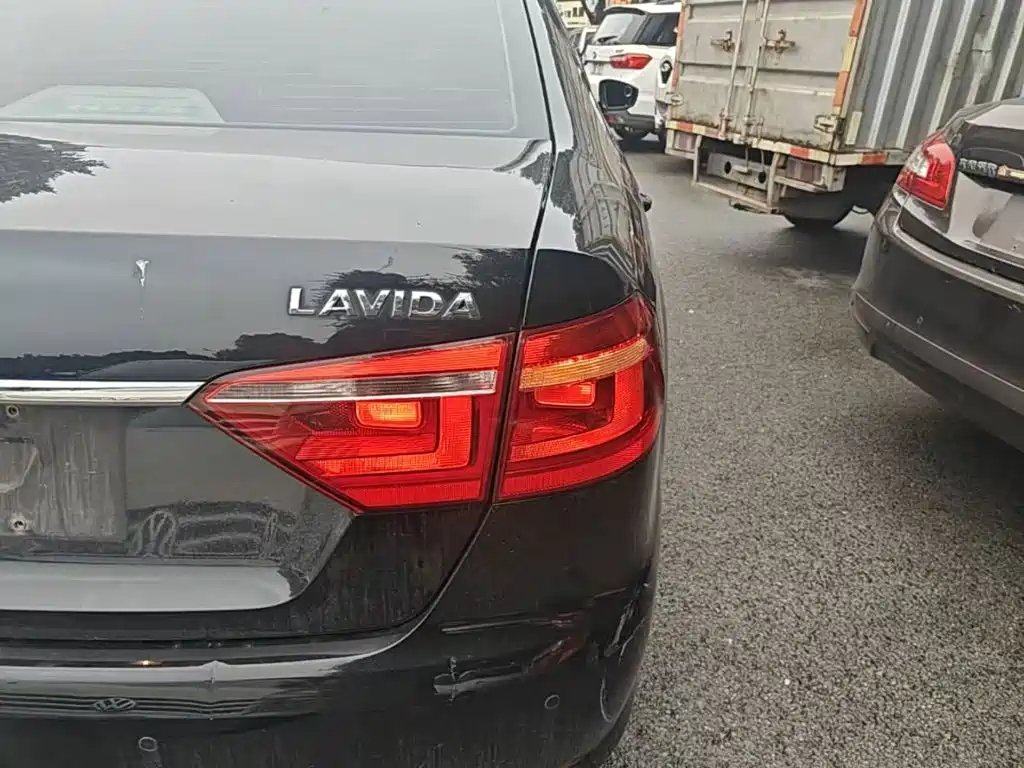Volkswagen Lavida — миниатюра 8