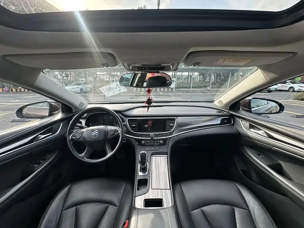 Buick LaCrosse — миниатюра 8