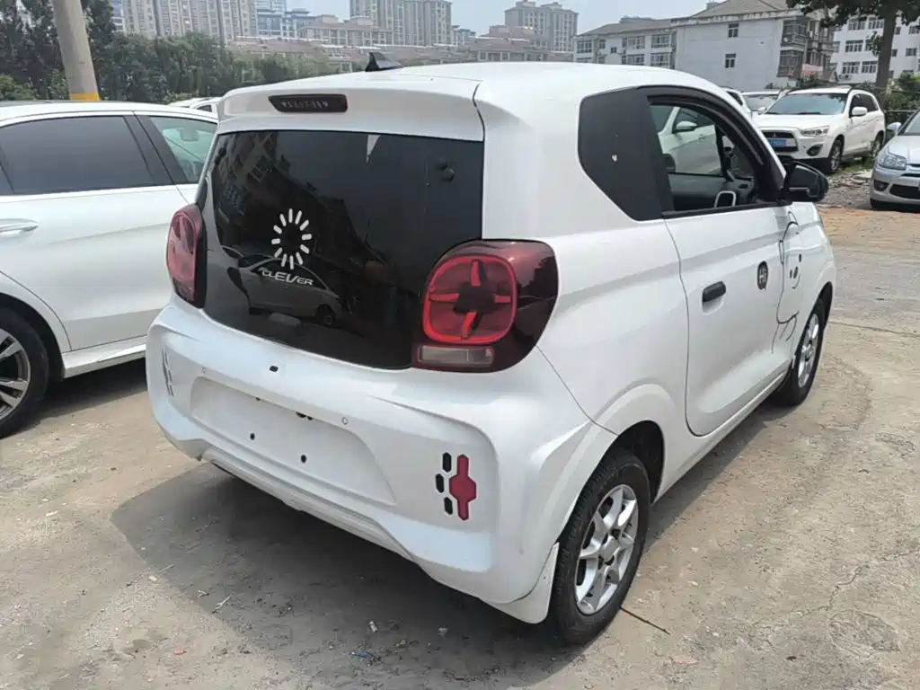 Roewe Clever 2022 311km