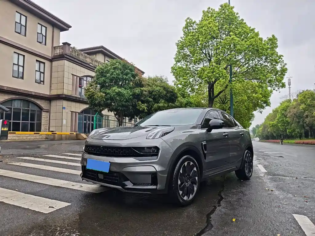 Lynk & Co 05 EM-P 2022