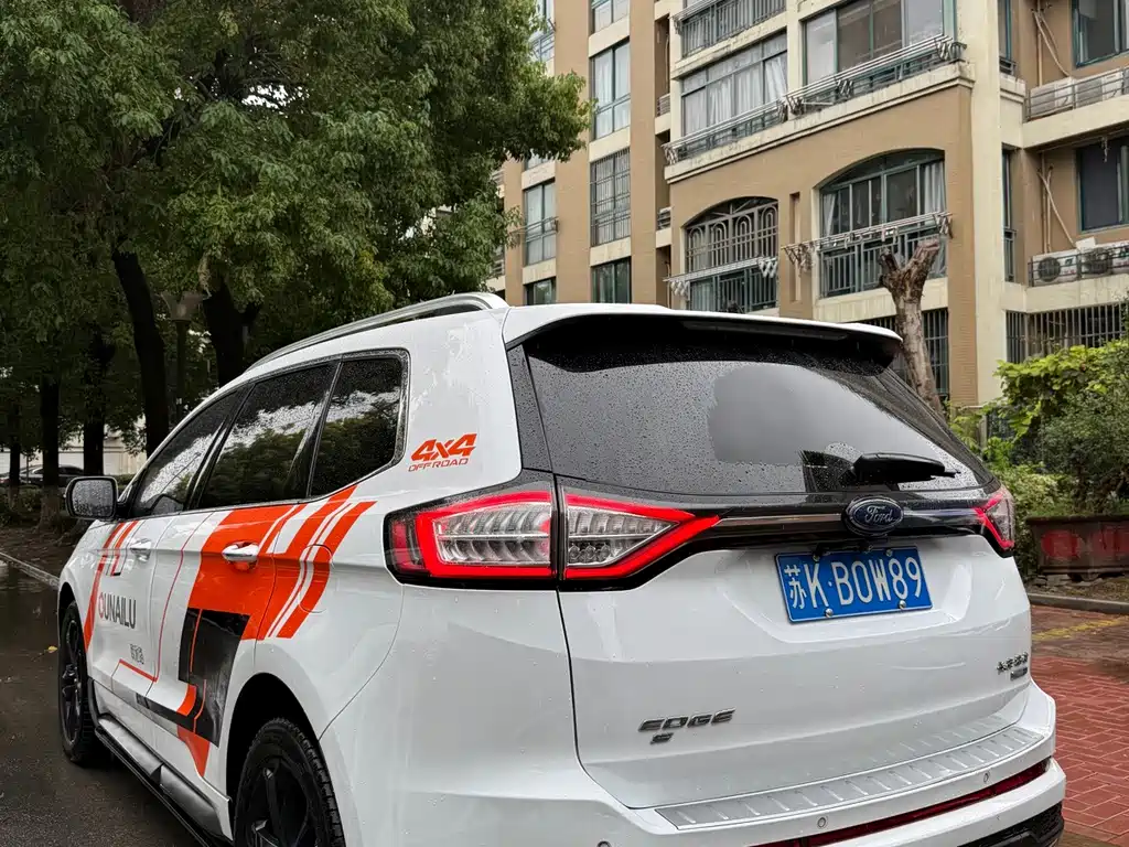Ford Edge — миниатюра 8