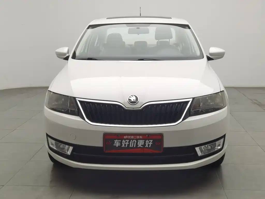 Skoda Rapid — миниатюра 3
