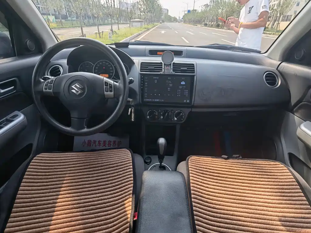 Suzuki Swift — миниатюра 8