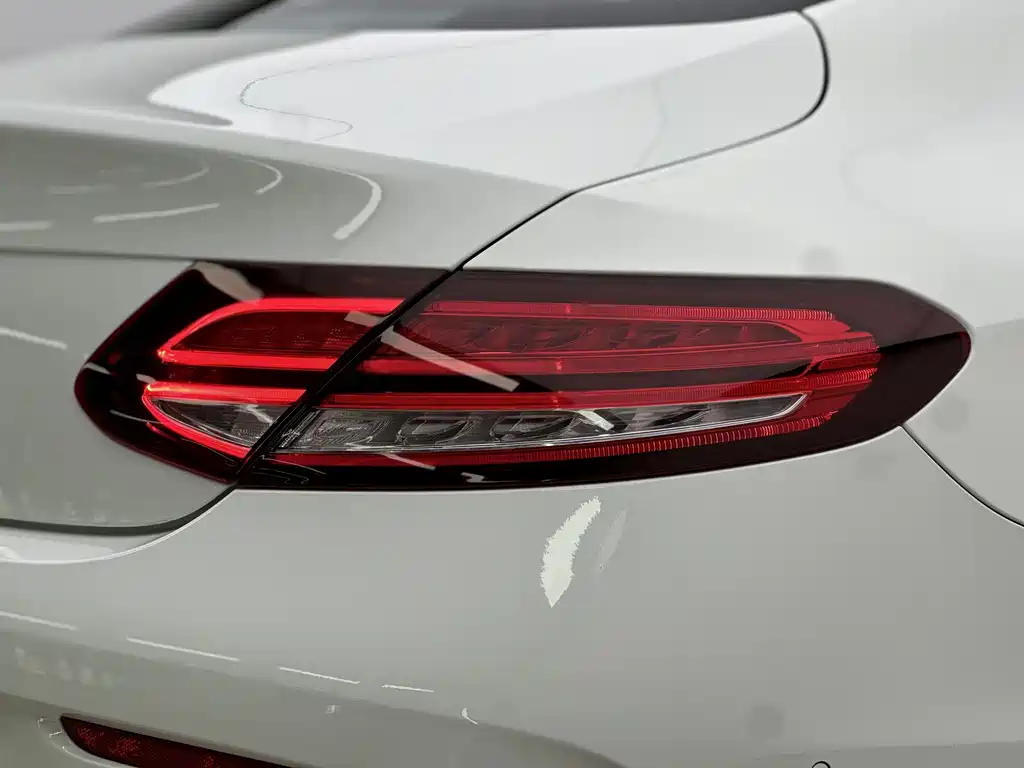Mercedes-Benz C-Class (Import) — миниатюра 14