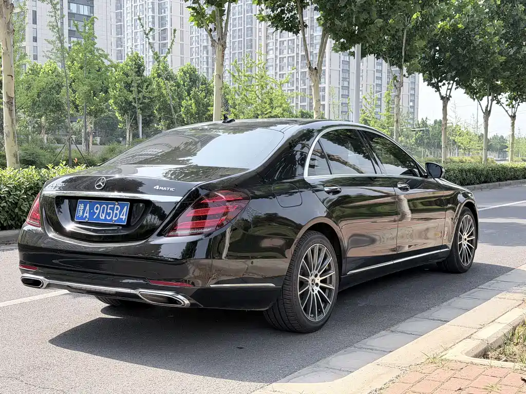 Mercedes-Benz S-Class — миниатюра 7