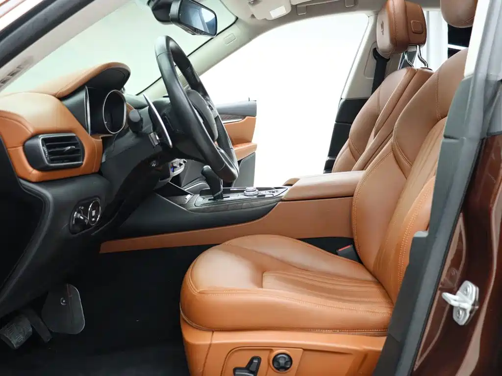 Maserati Levante — миниатюра 2