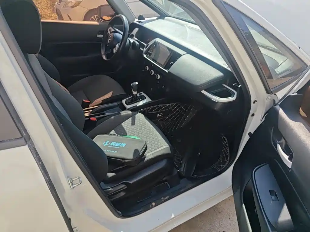 Honda Fit — миниатюра 18