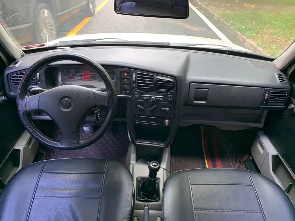 Volkswagen Jetta — миниатюра 11