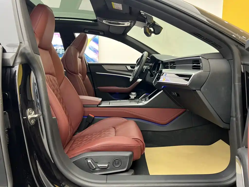 Audi A7L — миниатюра 19