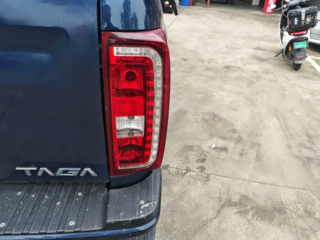 Isuzu Тага да Х — миниатюра 8