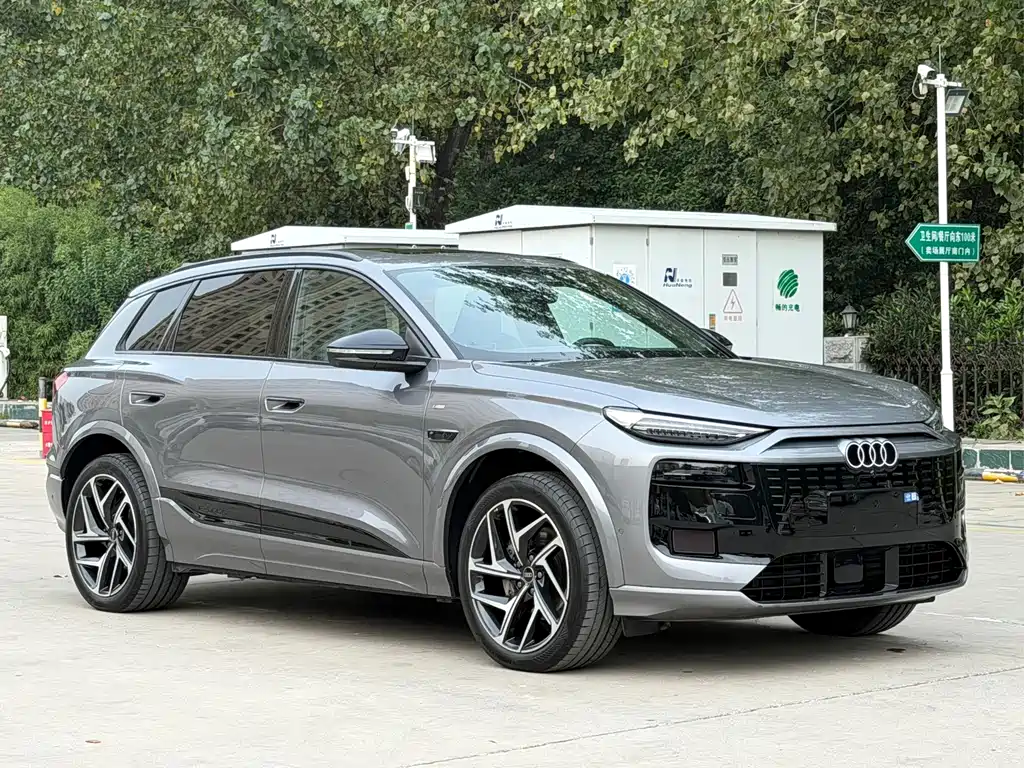 Audi Q6L e-tron — миниатюра 3