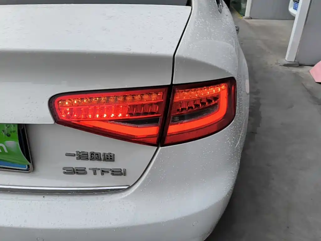 Audi A4L — миниатюра 8