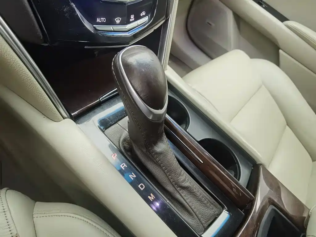 Cadillac XTS — миниатюра 13
