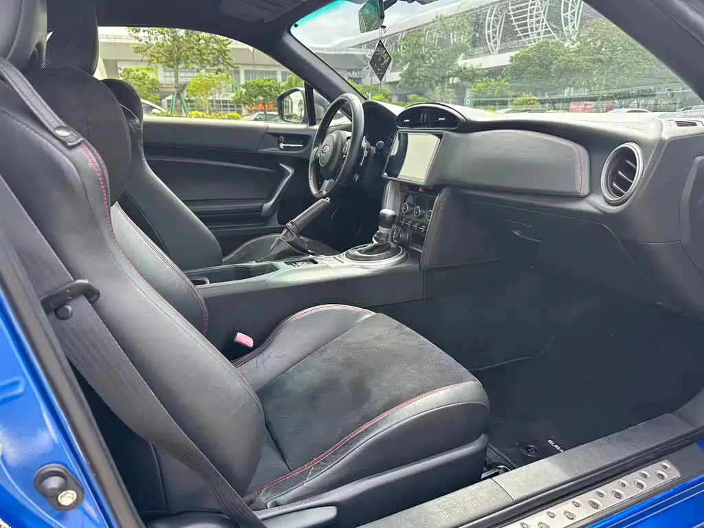 Subaru BRZ — миниатюра 9