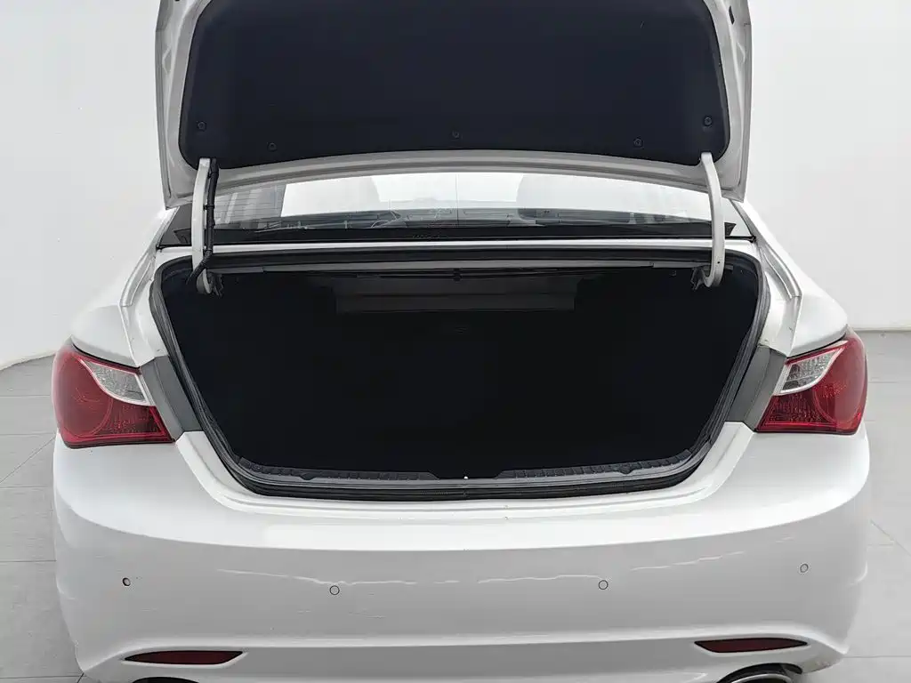 Hyundai Sonata — миниатюра 16