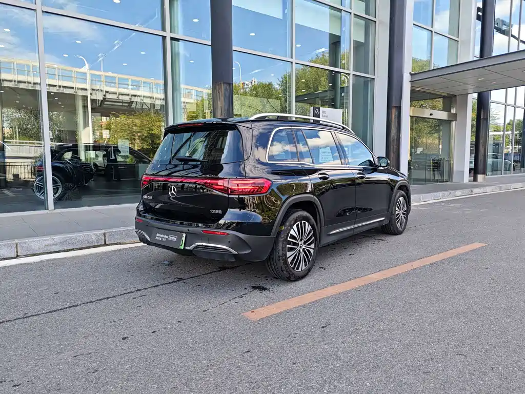 Mercedes-Benz EQB — миниатюра 3