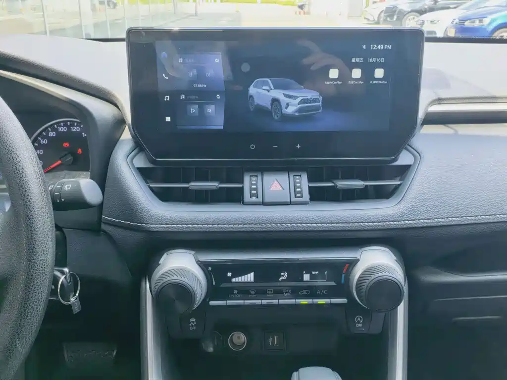 Toyota RAV4 — миниатюра 16
