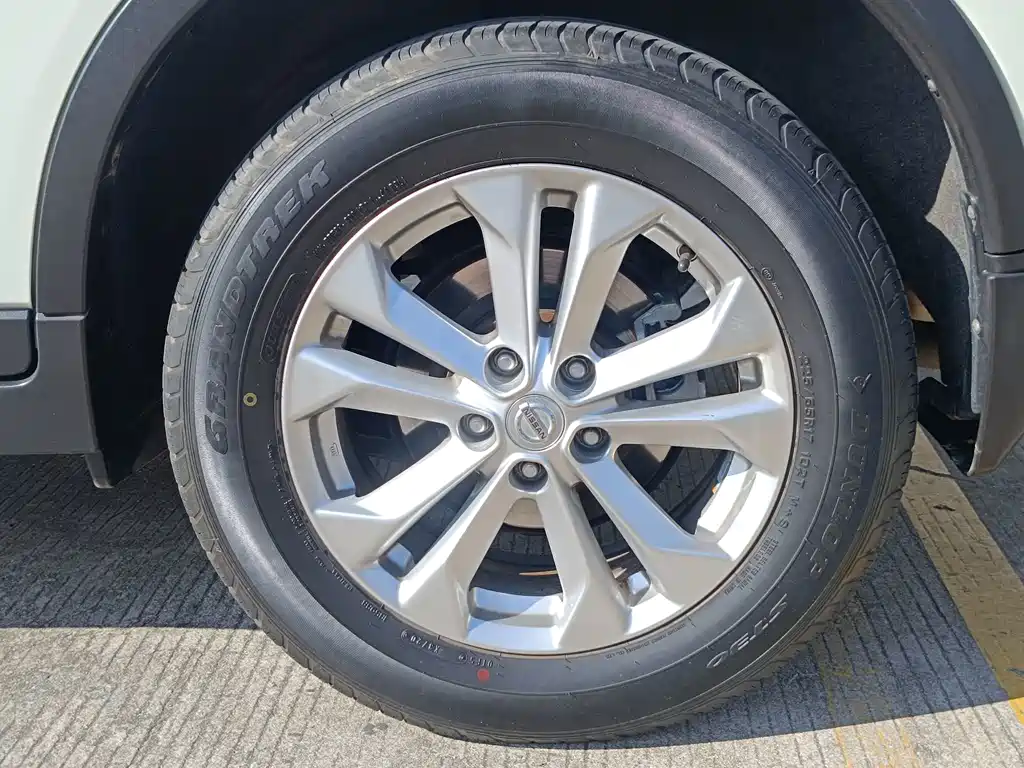 Nissan X-Trail — миниатюра 12