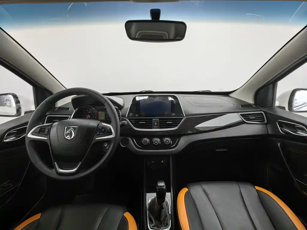 Baojun 310 — миниатюра 5
