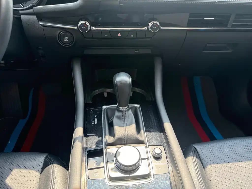 Mazda 3 Axela — миниатюра 10
