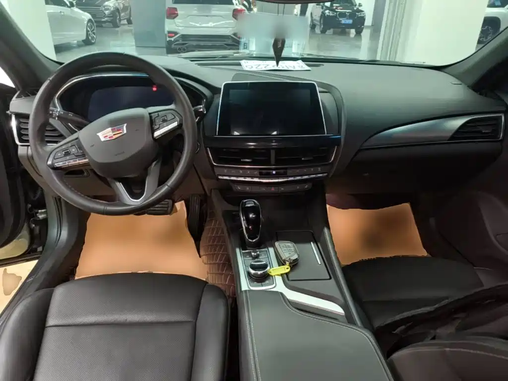 Cadillac CT5 — миниатюра 10